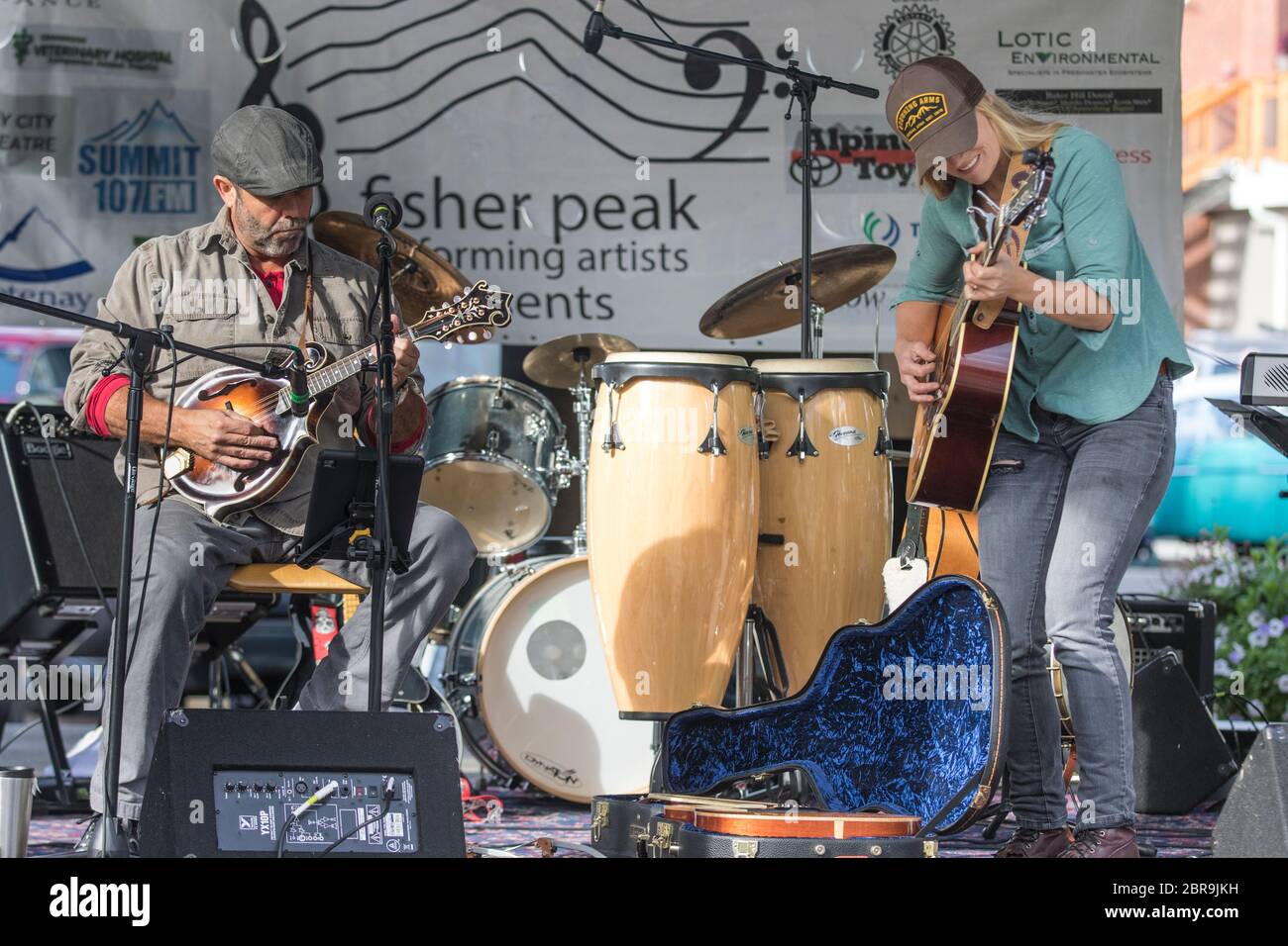 Woman playing mandolin hires stock photography and images Alamy