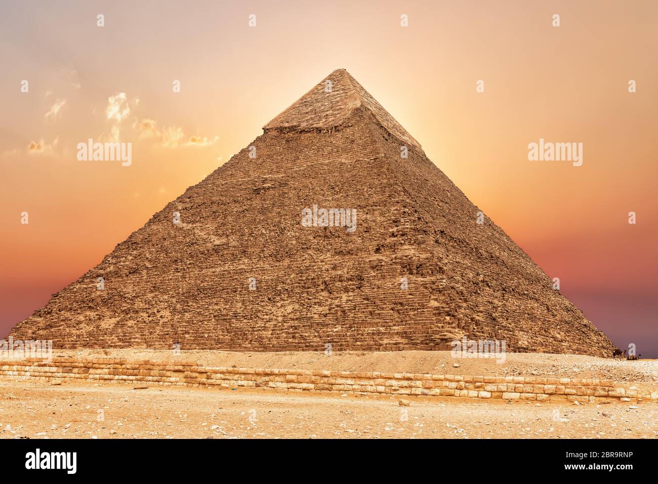 Sunset in Giza and the Pyramid of Khafre, Egypt Stock Photo - Alamy