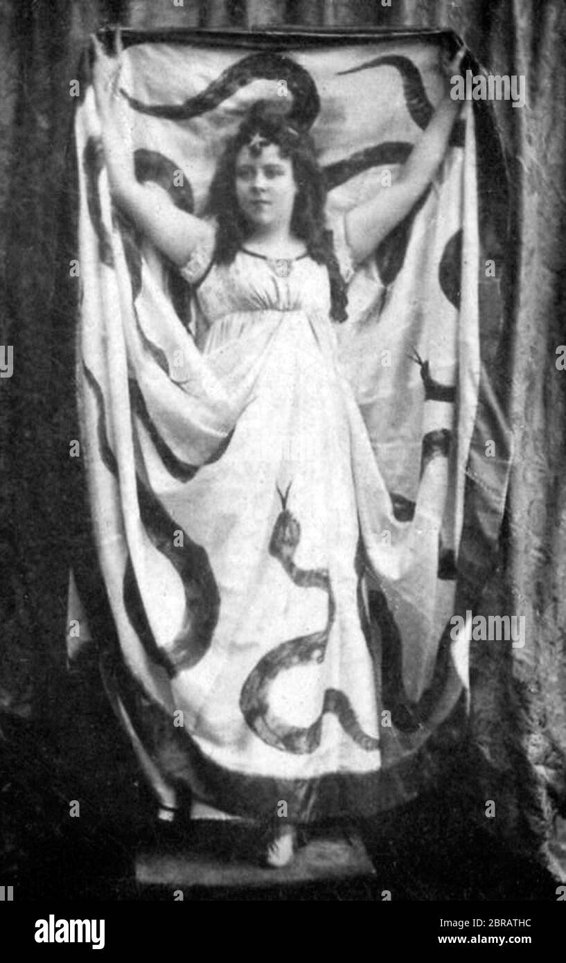 Louie fuller hi-res stock photography and images - Alamy