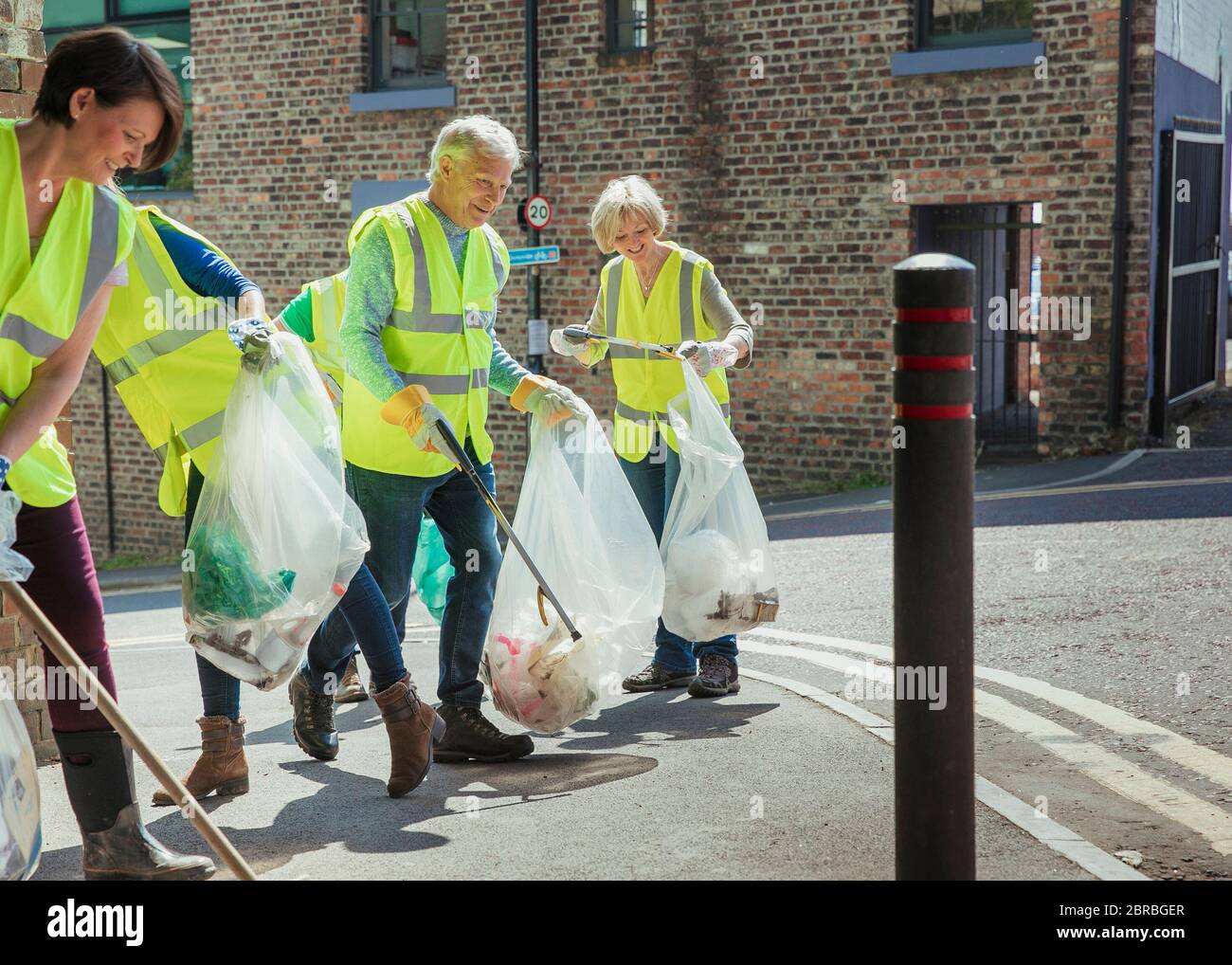 Group people wearing jackets hi-res stock photography and images - Alamy