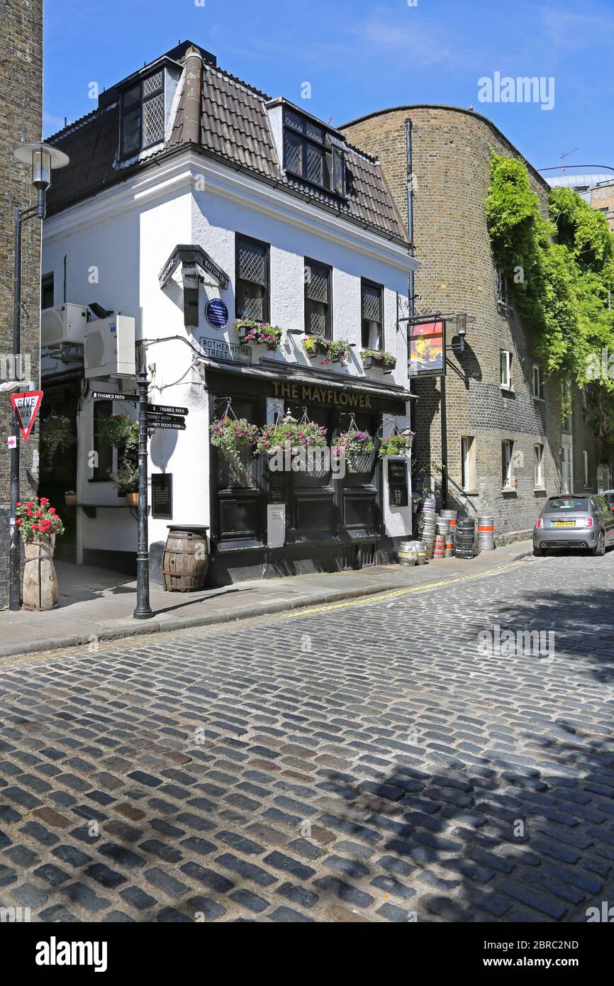 The Mayflower pub on Rotherhithe Street in south east London. A traditional Public House on the River Thames surrounded by Victorian warehouses. Stock Photo