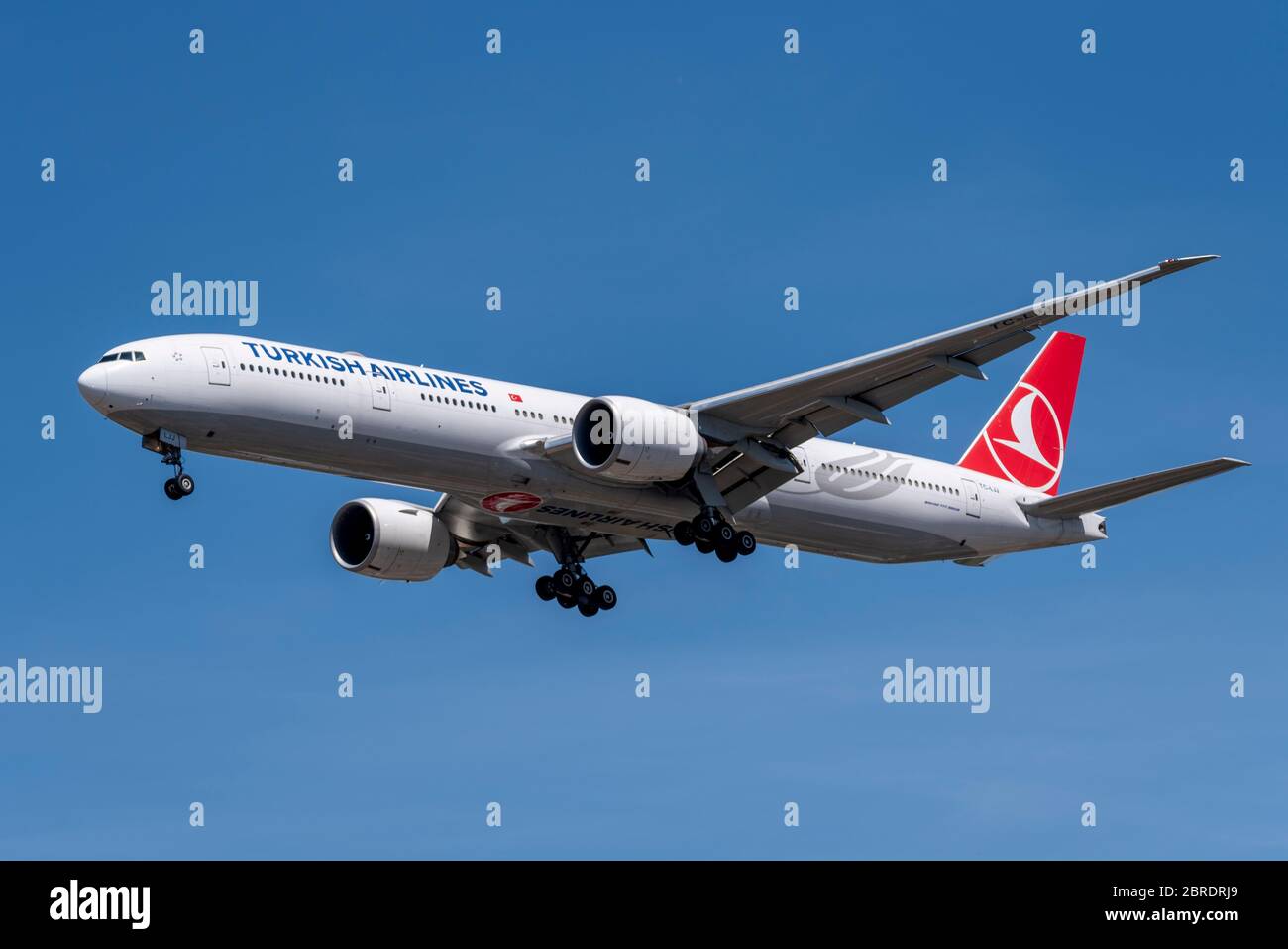 Turkish airlines boeing 777 hi-res stock photography and images