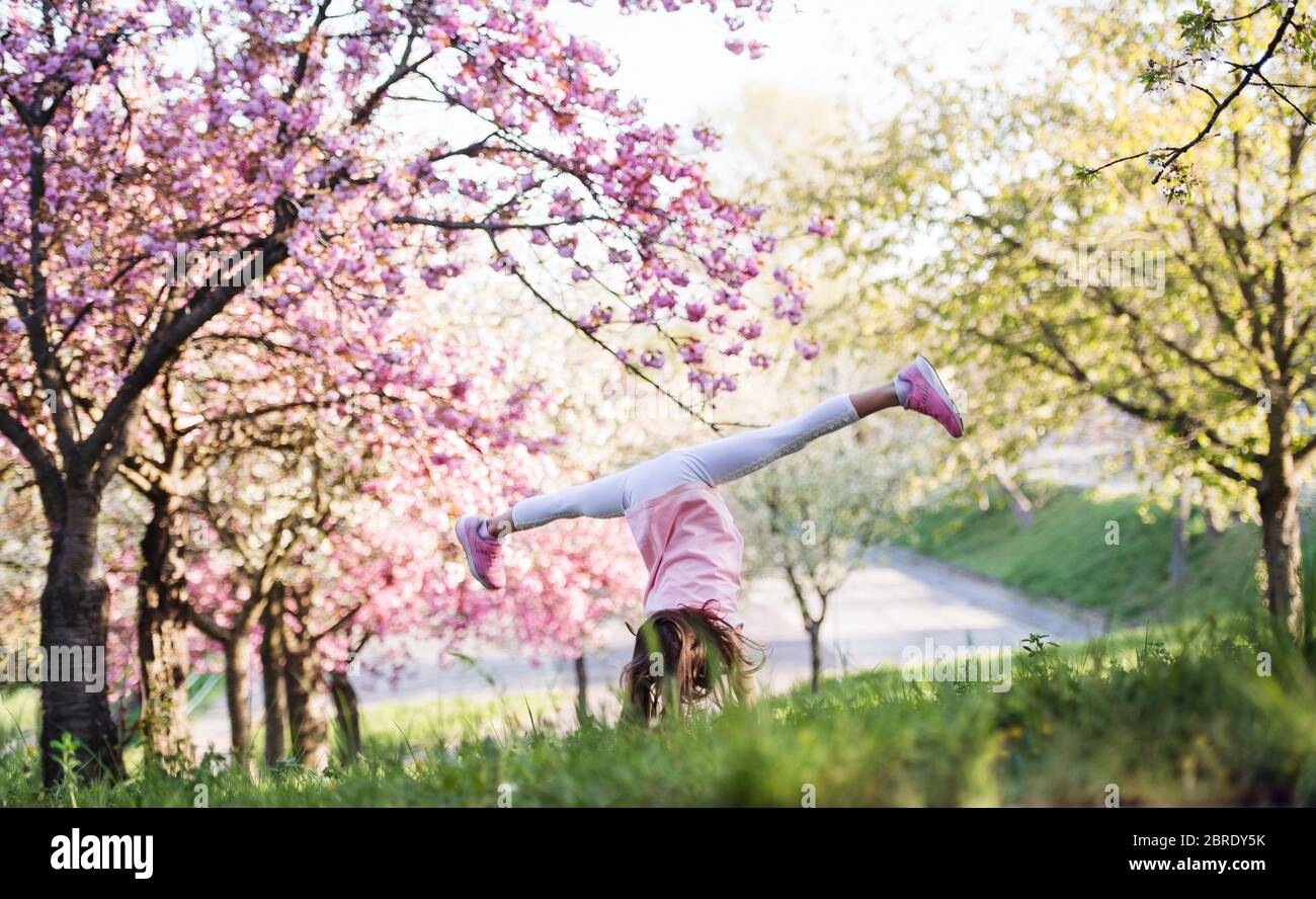 Spring Outdoor Playing Outside park sport spring summer hi-res stock photography and images ...