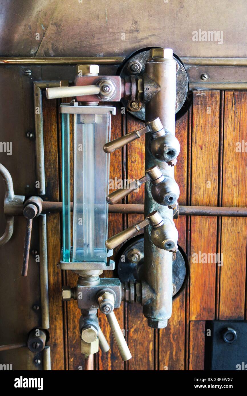 Boiler water level sight glass on Firefly at Didcot Railway Centre Stock  Photo - Alamy