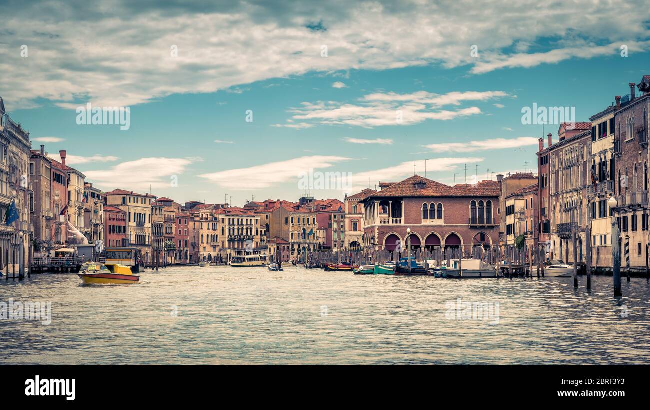 One perspective view hi-res stock photography and images - Alamy