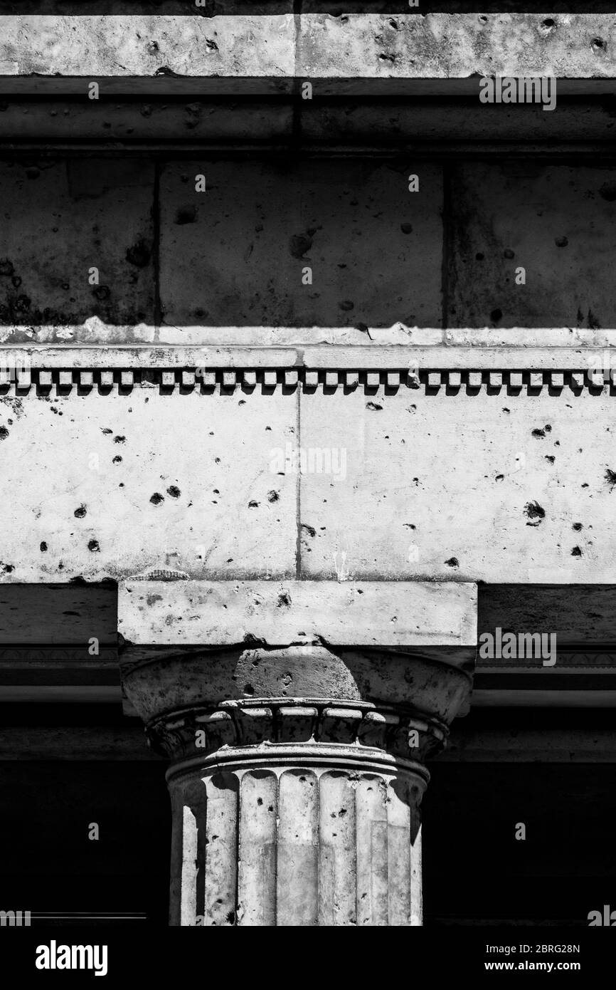 Second World War bullet damage on pillar of Kolonnadenhof, Museum Island, Berlin Stock Photo