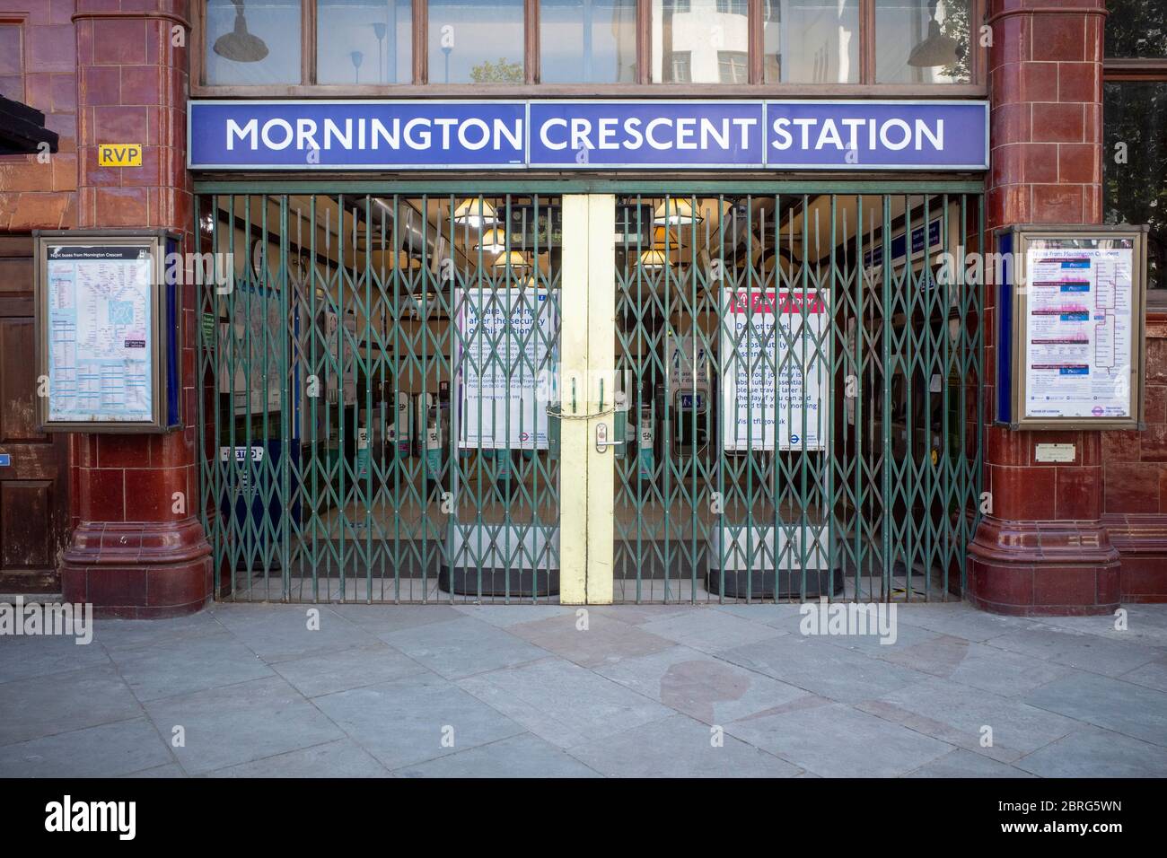 London: May 20th 2020, A closed London Underground station at Mornington Crescent as Transport for London cuts back its service during lockdown Stock Photo