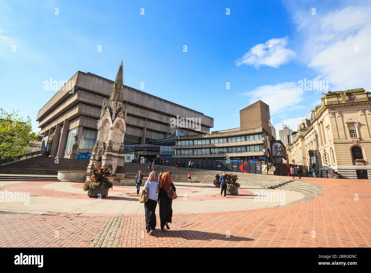Chamberlain Square and the old Birmingham Central Library shortly before demolition in 2016, England Stock Photo