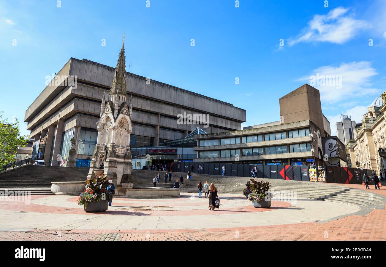 Chamberlain Square and the old Birmingham Central Library shortly before demolition in 2016, England Stock Photo