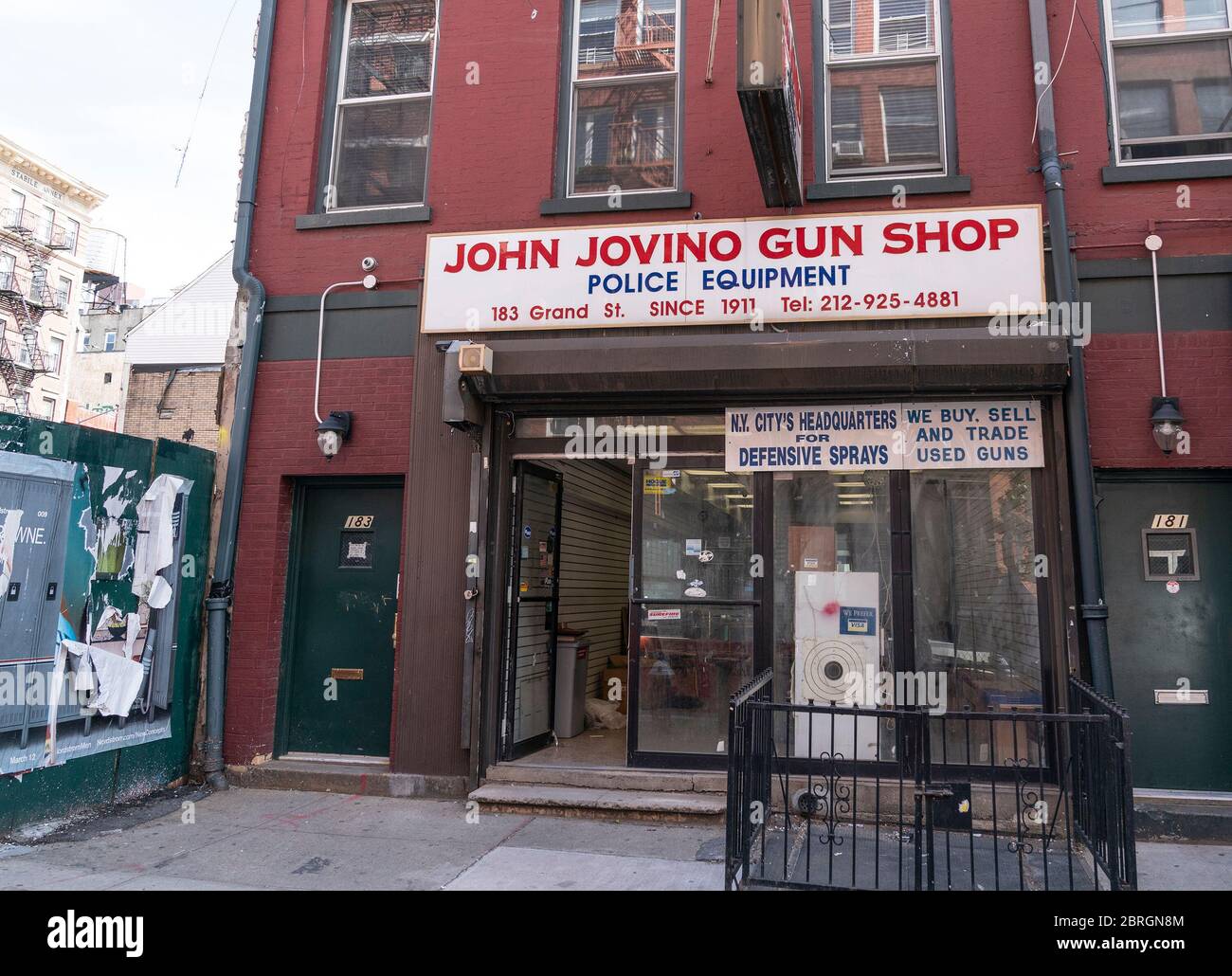 New York United States th May 5 General View Of Oldest Gun Shop In The City Closed Down Because Of Unable To Pay Rent Without Sale During Covid 19 Pandemic On Grand New York United States th May 5 General View Of Oldest Gun Shop In The City Closed Down Because Of Unable To Pay Rent Without Sale During Covid 19 Pandemic On Grand