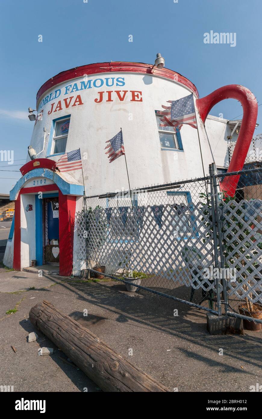 World Famous Bob's Java Jive coffee pot shaped restaurant at 2102 South Tacoma Way, in Tacoma Washington. Stock Photo