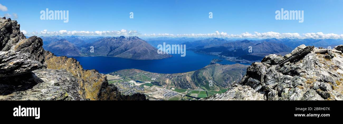 Queenstown New Zealand Birds High Resolution Stock Photography and ...