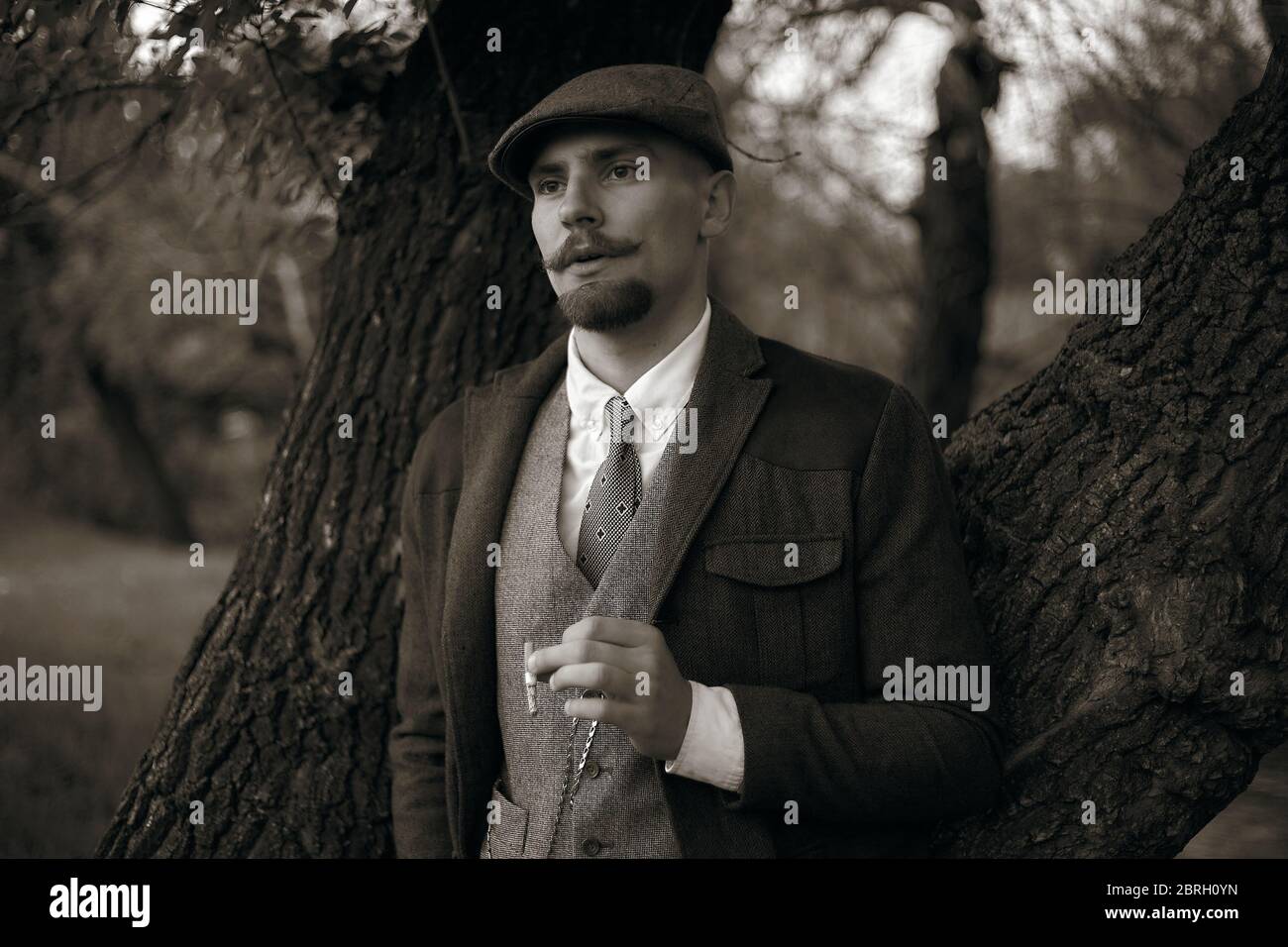1920s flat cap