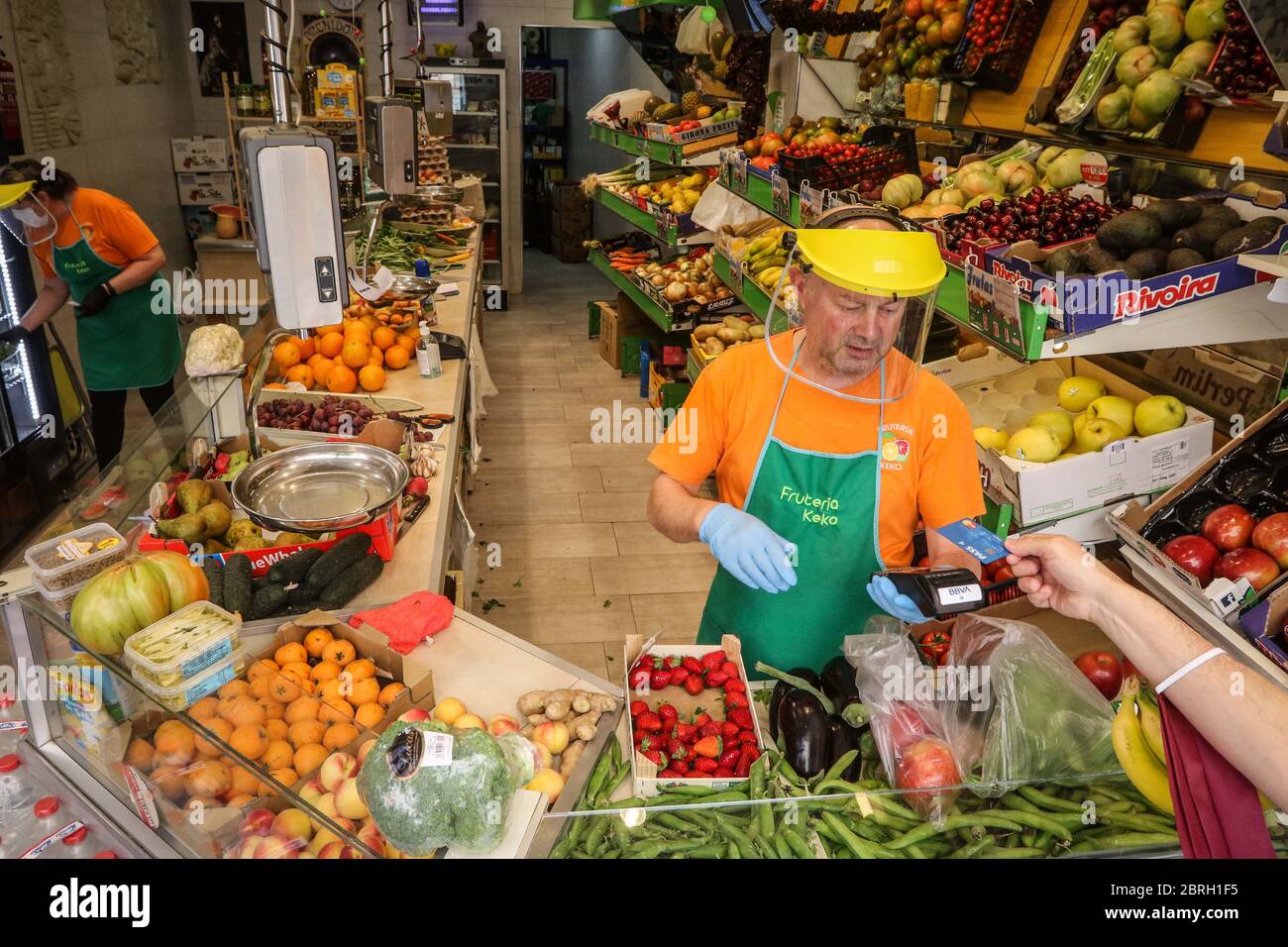 May 21, 2020: 21 May 2020 (Malaga) fruterÃ-a of barrio de lagunillas opens to the public with security measures due to the coronavirus crisis Credit: Lorenzo Carnero/ZUMA Wire/Alamy Live News Stock Photo