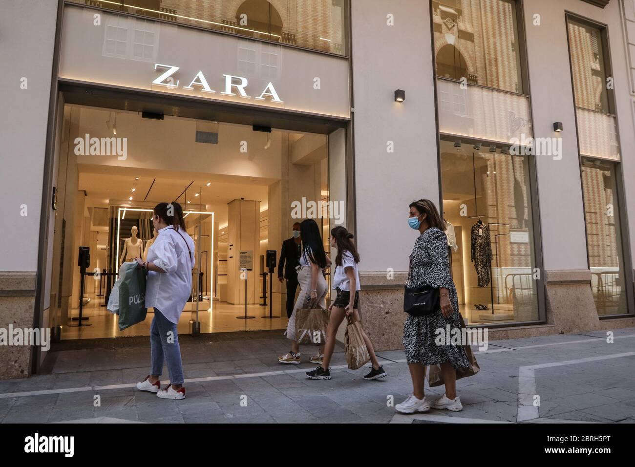 May 21, 2020: 21 May 2020 (Malaga) The Spanish government has already  authorized the start of sales in Spain and the shops of Amancio Ortega that  bear the name ZARA have already