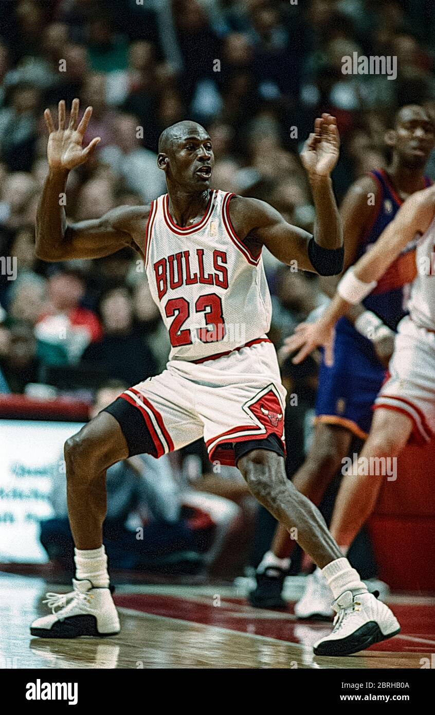 Michael jordan bulls finals 1996 hi-res stock photography and images - Alamy