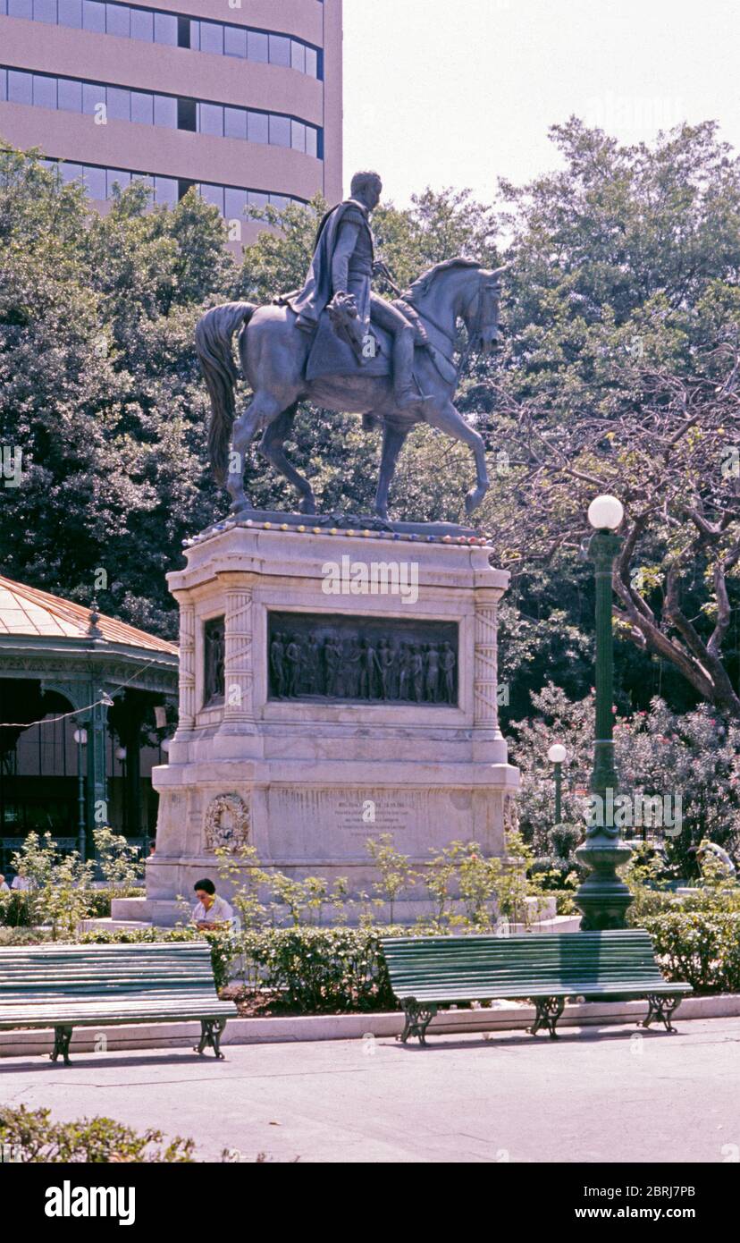 statue of South American Liberator Simon Bolivar, Seminario Park, also known as Iguana Park, April 26, 1982, Guayaquil, Ecuador, South America Stock Photo