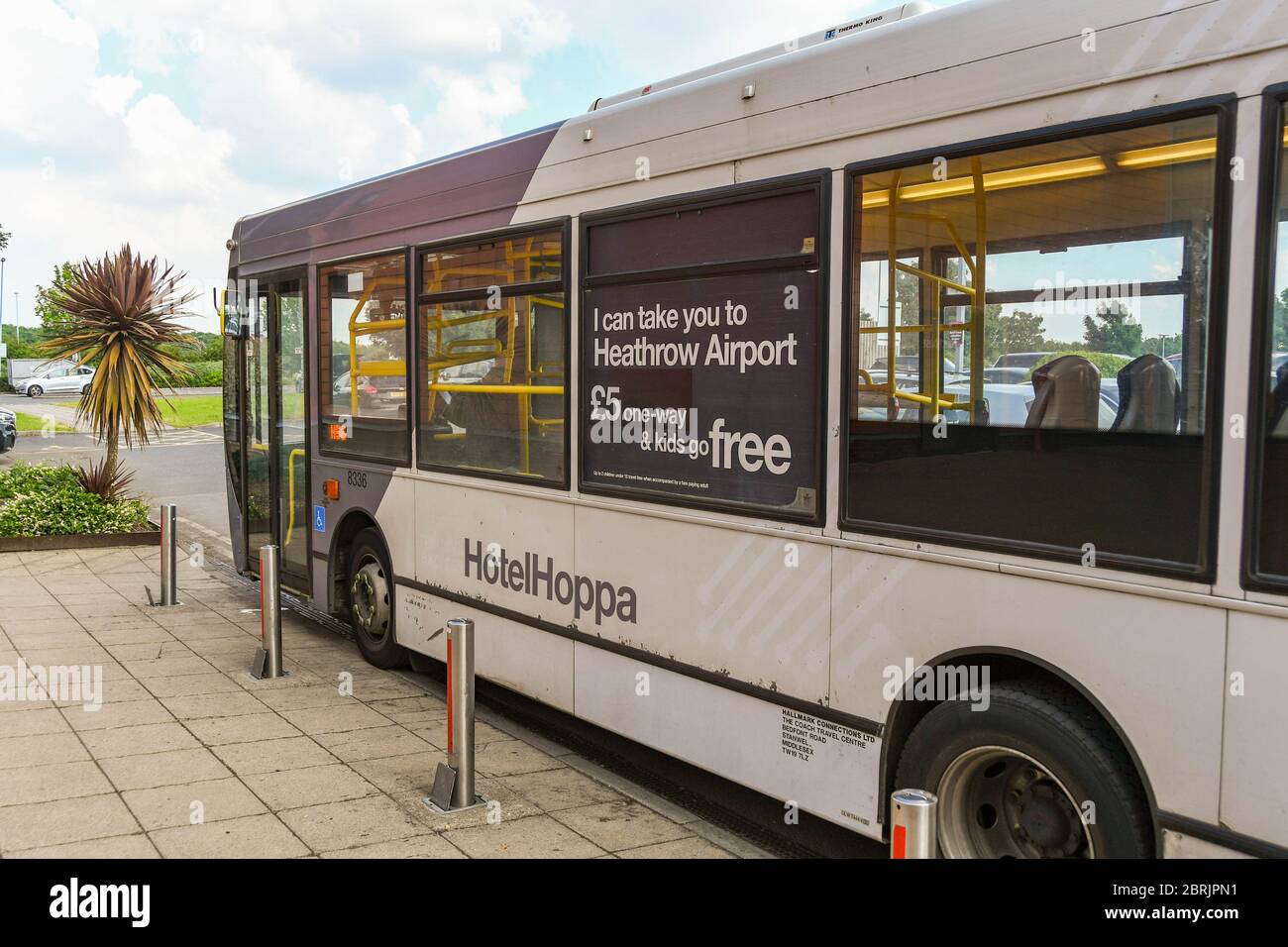 Hoppa Bus High Resolution Stock Photography And Images Alamy Hoppa Bus High Resolution Stock Photography And Images Alamy