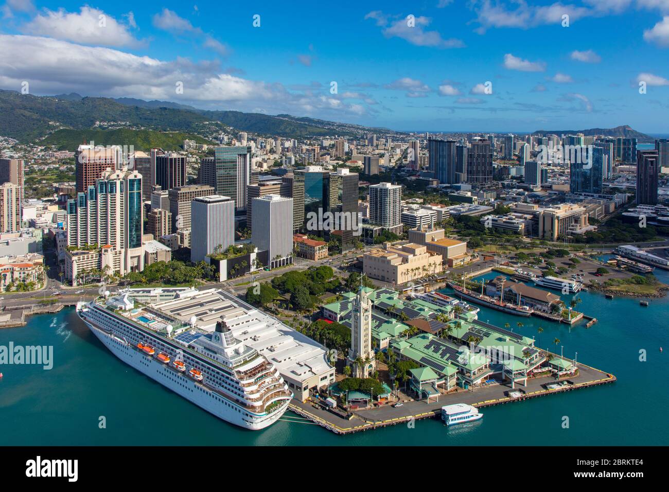 Downtown honolulu hi-res stock photography and images - Alamy