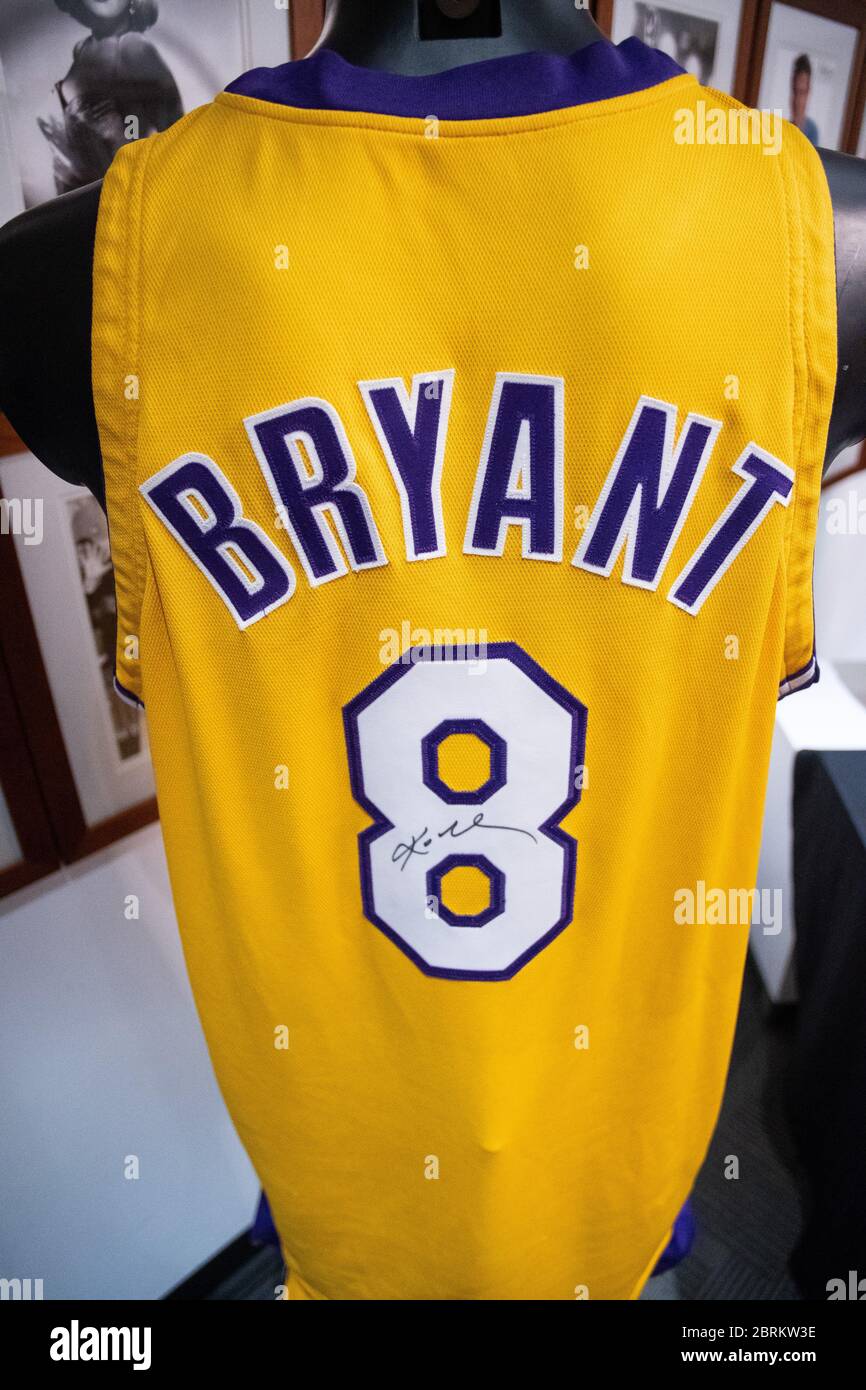 Los Angeles USA. 18th May 2020. A jersey of the late US basketball player Kobe Bryant will be shown together with other sports devotional items in an exhibition room before an auction