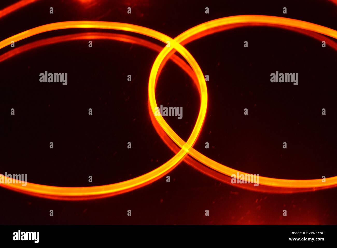 A light guide, a wire with orange light, a light guide wire with