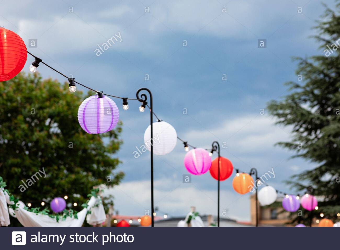 paper party lights