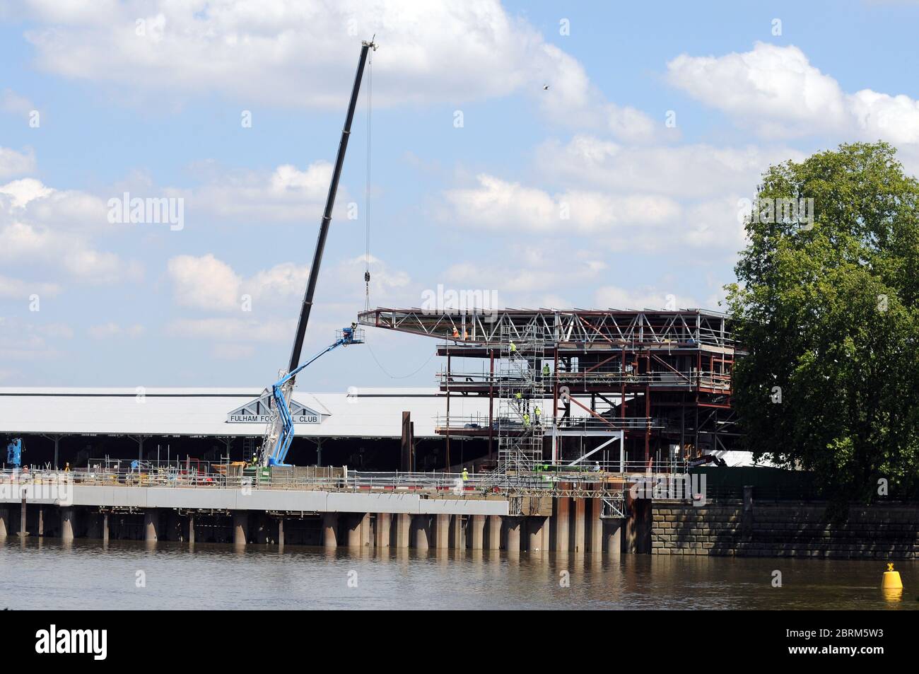 Fulham Riverside Development The riverside stand at craven cottage hi-res stock photography and ...