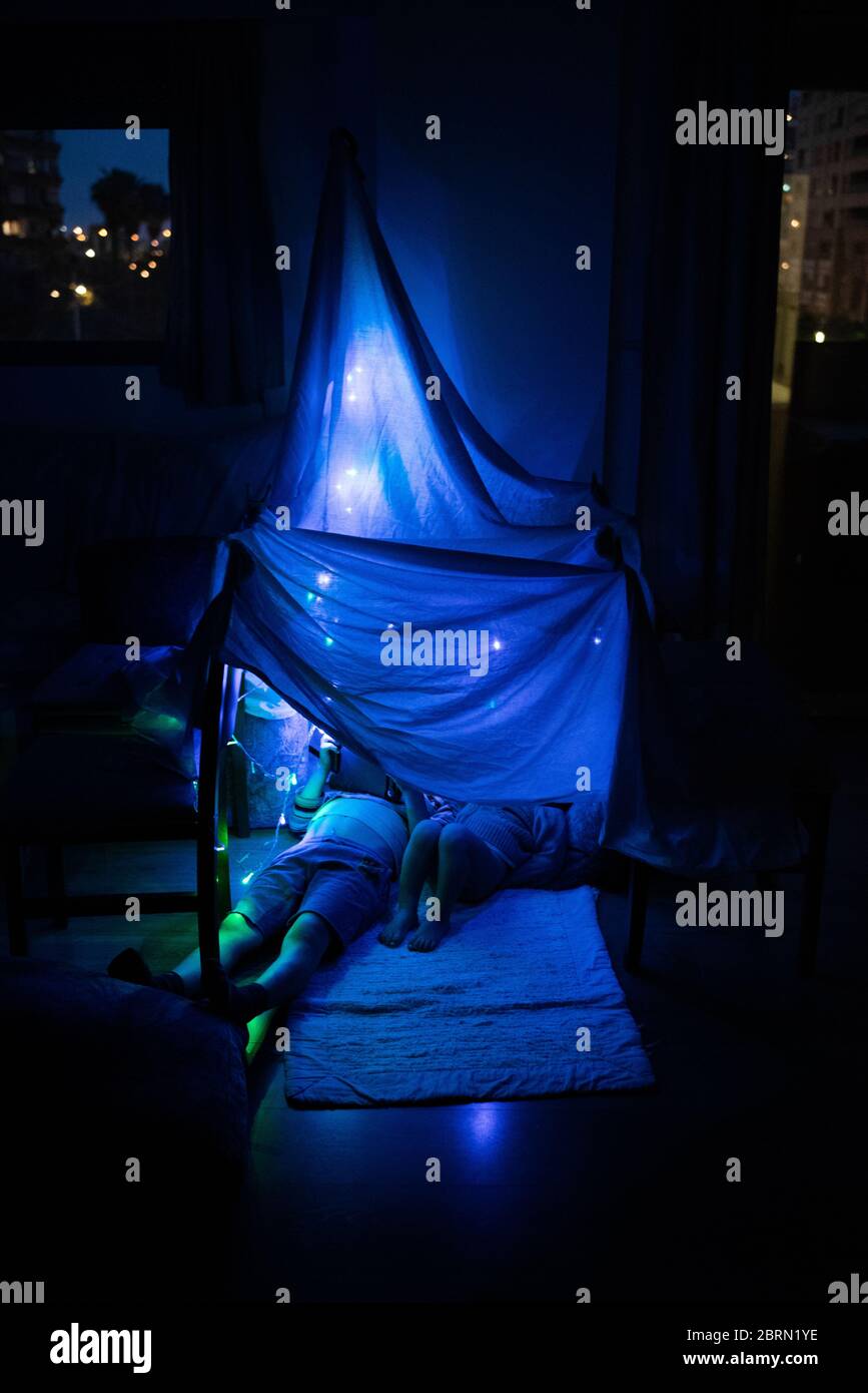 Under the sheets hires stock photography and images Alamy