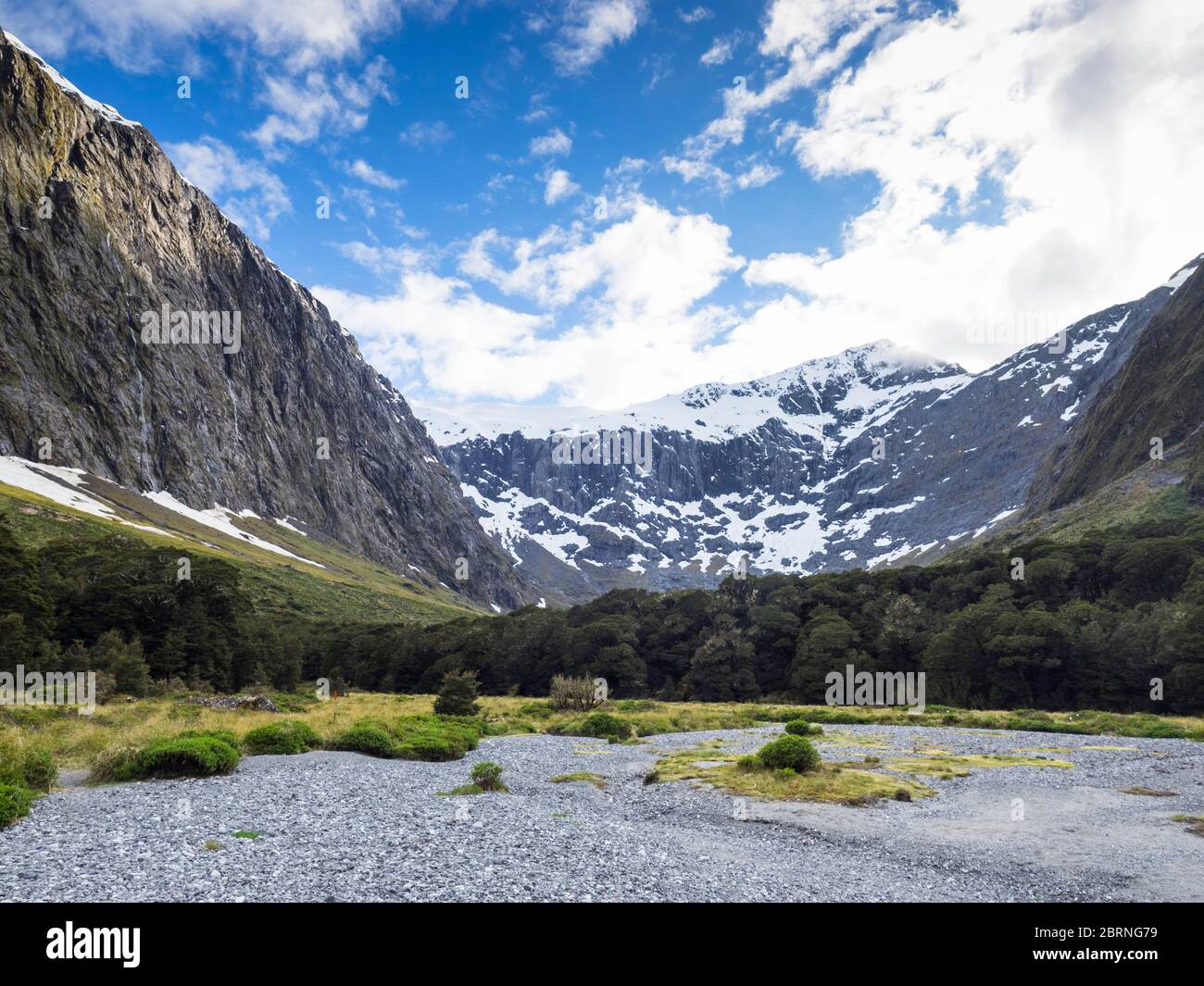 Barrier Ranges The route (l.) to Gertrude Saddle and the Barrier Range, Fiordland ...
