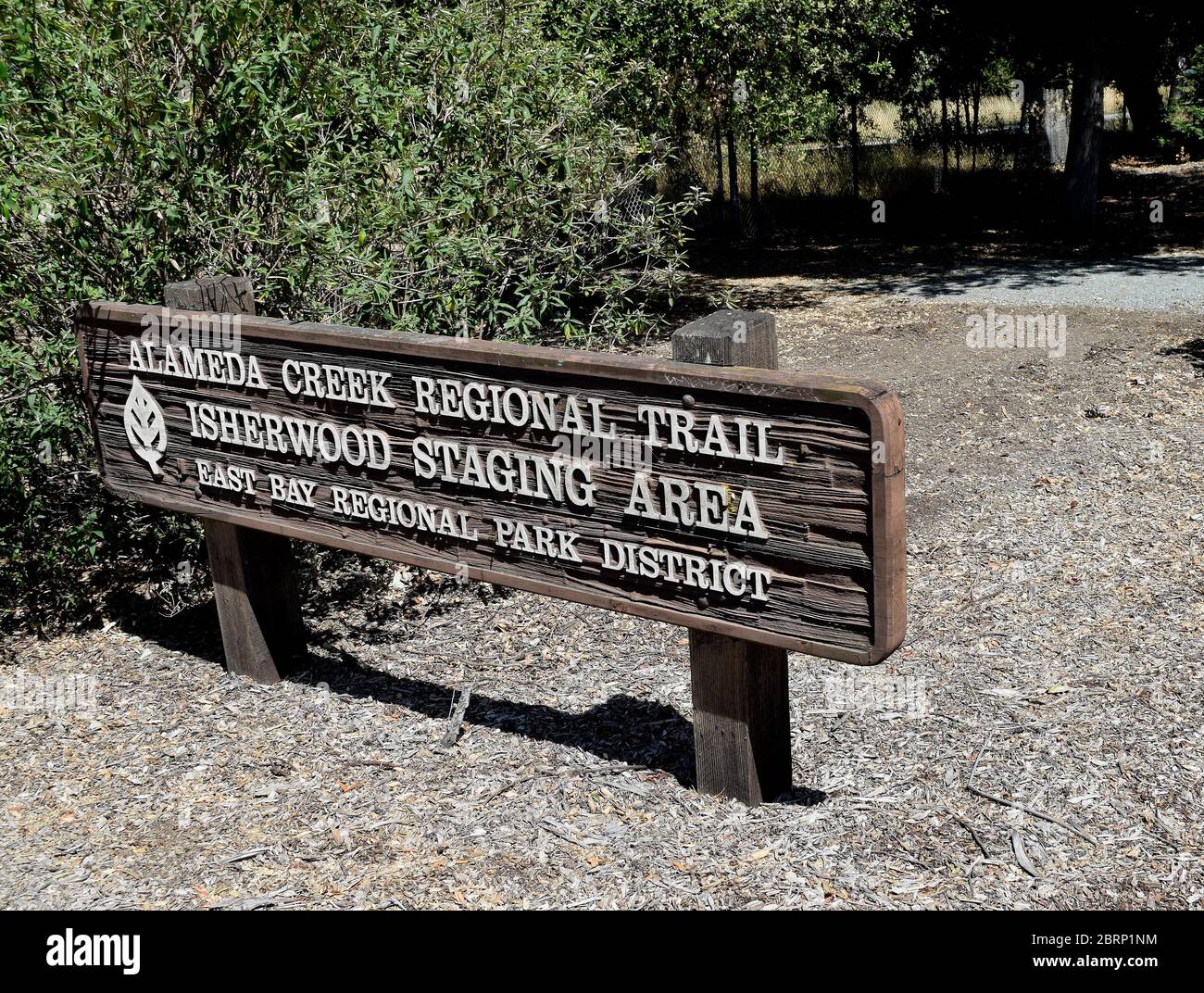 Alameda Creek Regional Trail, Isherwood Staging Area entrance sign 