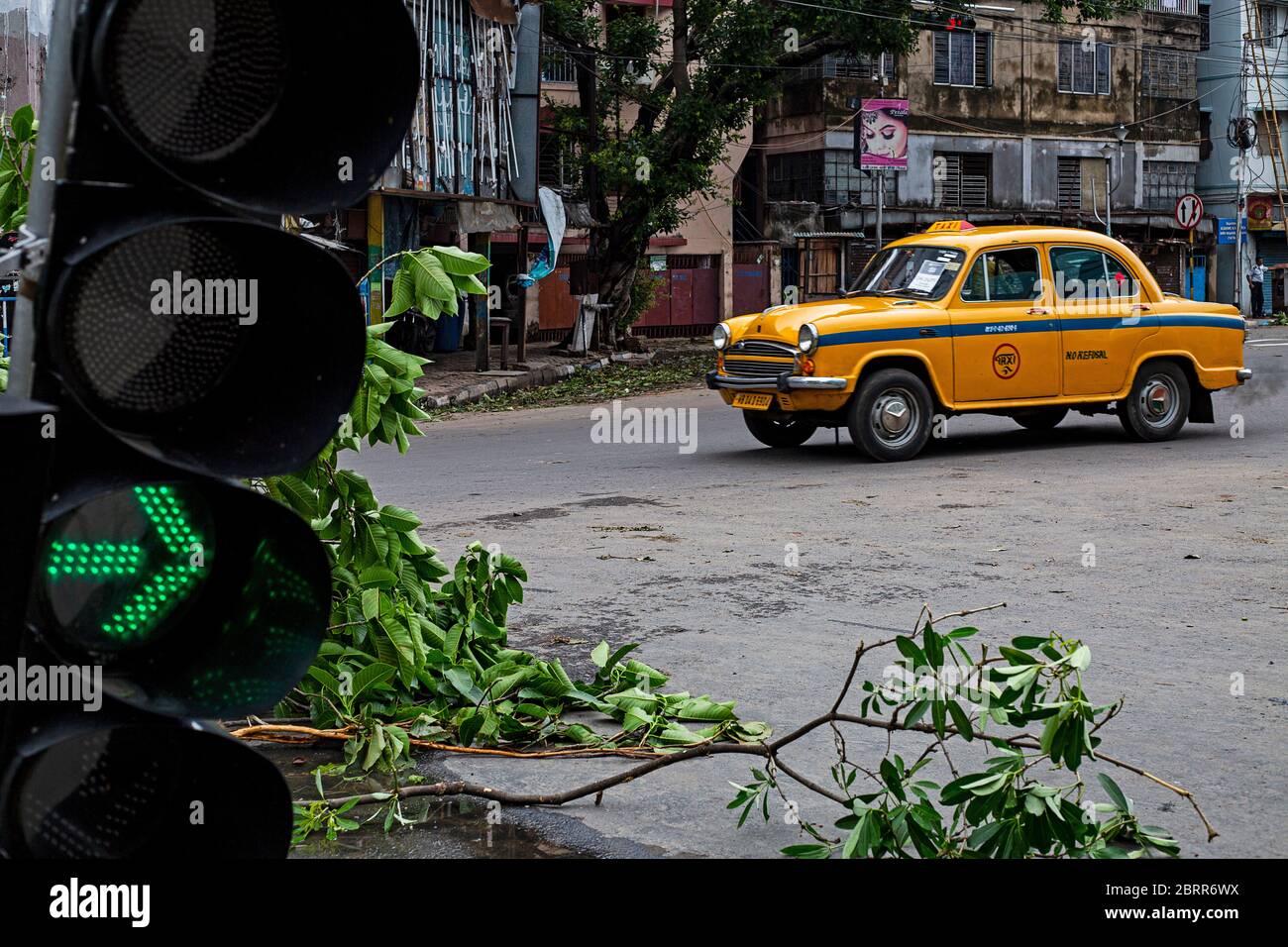 India 21st May Amphan Cyclone Effectively Made A Landfall In Kolkata In Late Afternoon Lasted For Four Hours With Approximately Two Hours Of Extremely Wind Blow At The Speed Of 133