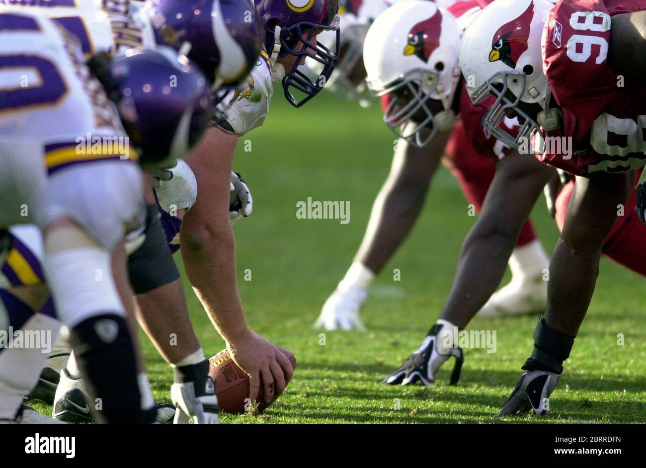 Minnesota Vikings center Matt Birk is shown during an NFL football game  against the Washington Redskins Sunday, Dec. 23, 2007 in Minneapolis.(AP  Photo/Tom Olmscheid Stock Photo - Alamy