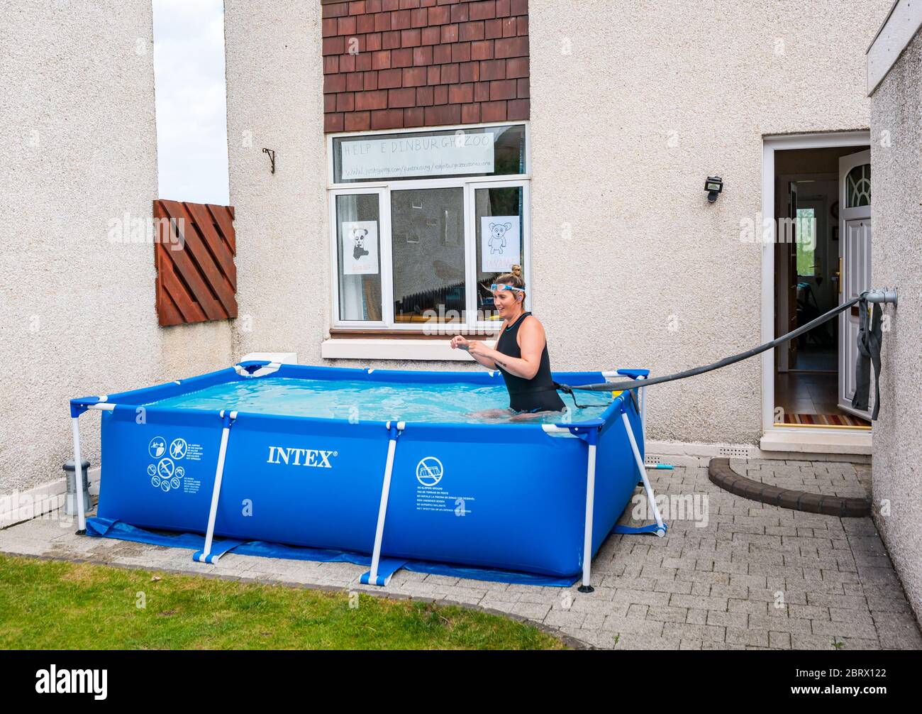 Deep paddling pool uk hires stock photography and images Alamy