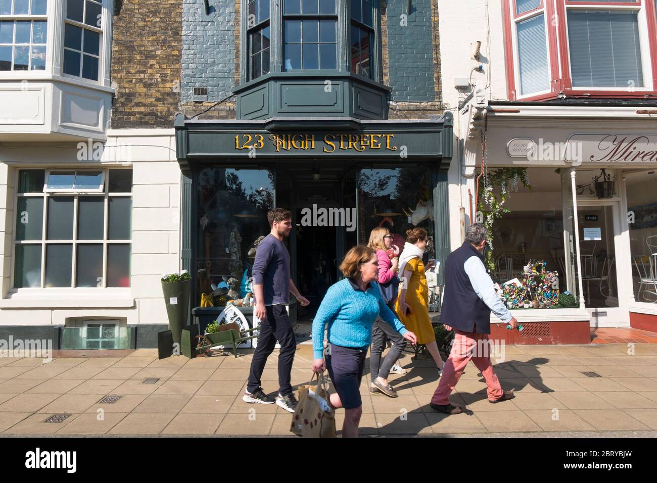 Deal kent high street hi-res stock photography and images - Alamy