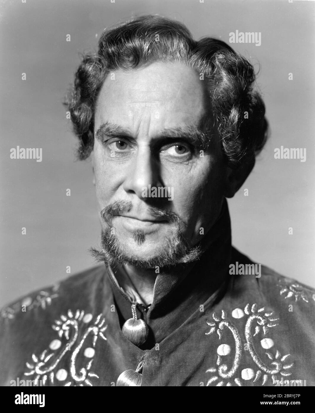 NICHOLAS HANNAN Portrait as Duke of Exeter in HENRY V 1944 director LAURENCE OLIVIER play William Shakespeare music William Walton Two Cities Films / Eagle - Lion Distributors Ltd Stock Photo