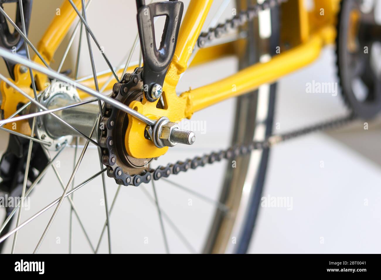 Sprocket chain drive hires stock photography and images Alamy