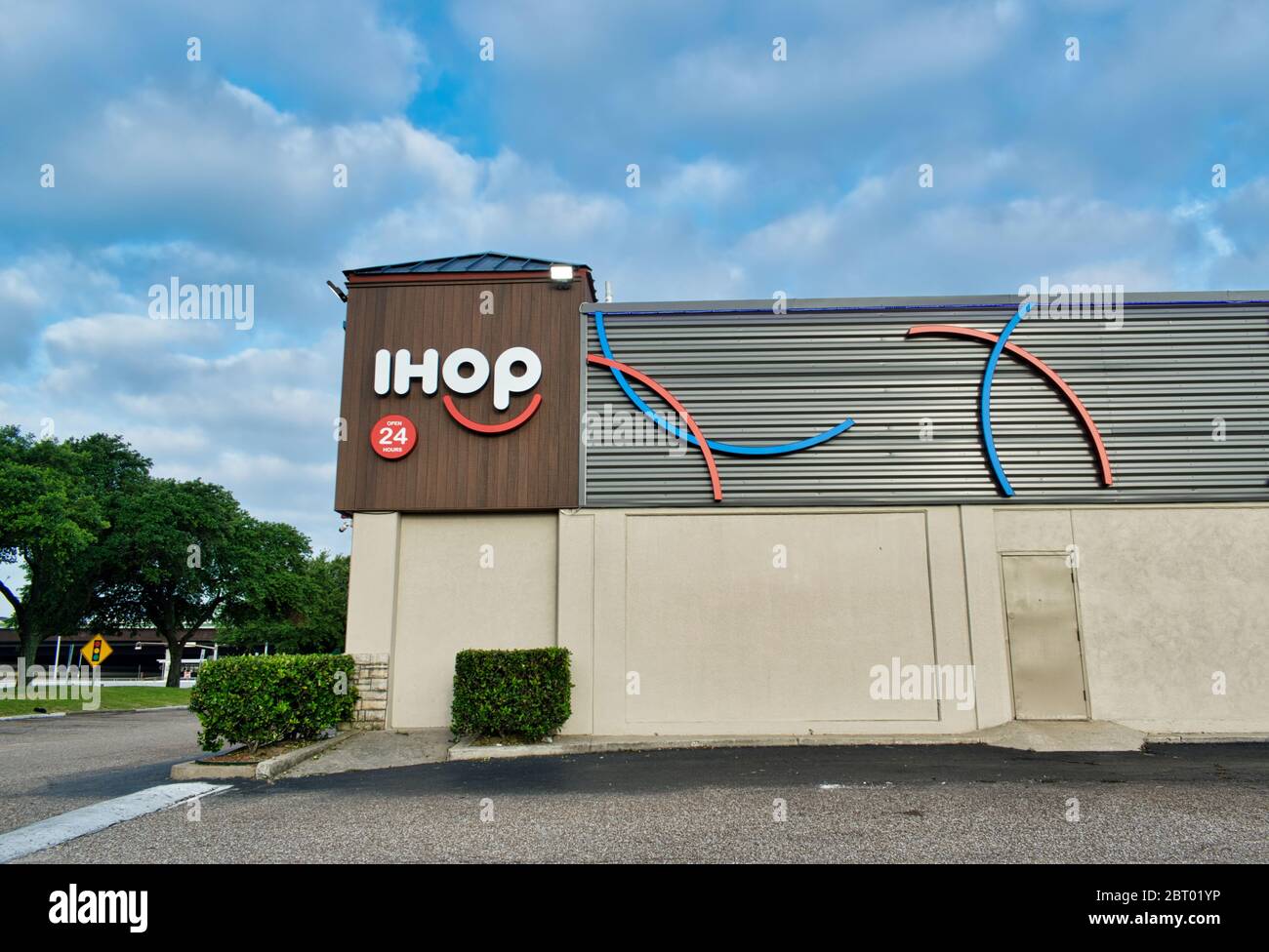 iHOP International House of Pancakes restaurant exterior in Houston, TX. One of many locations in the USA. Multinational pancake house founded in 1958 Stock Photo