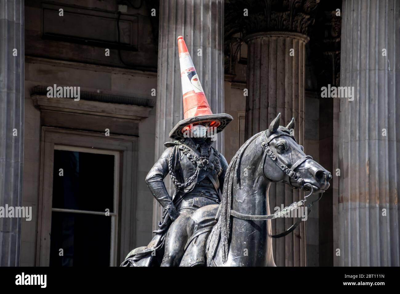 pix Duke Of Wellington Statue Glasgow Face Mask https www alamy com glasgows landmark statue the duke of wellington has had a face mask added to its famous traffic cone as a humorous covid 19 prevention measure image358981889 html