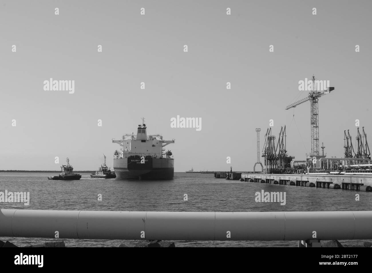 Oil Tanker in the harbor Stock Photo Alamy