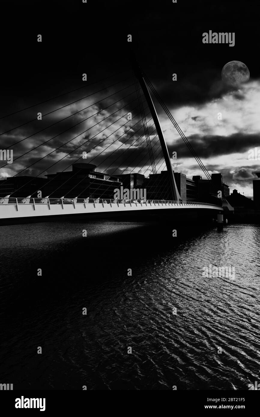 Santiago Calatrava's Samuel Beckett Bridge over the River Liffey, Dublin City, Ireland Stock Photo