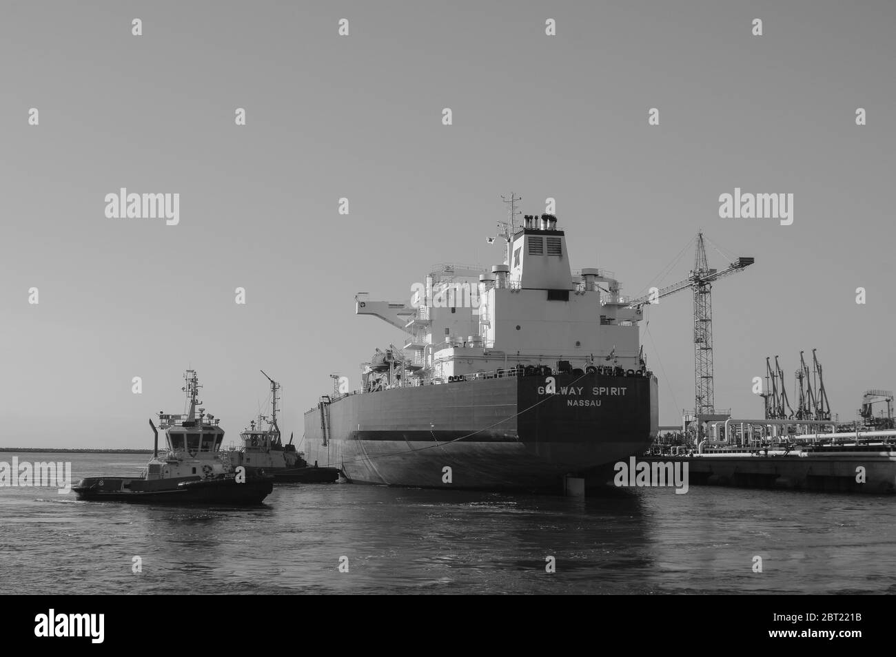 Oil Tanker in the harbor Stock Photo Alamy