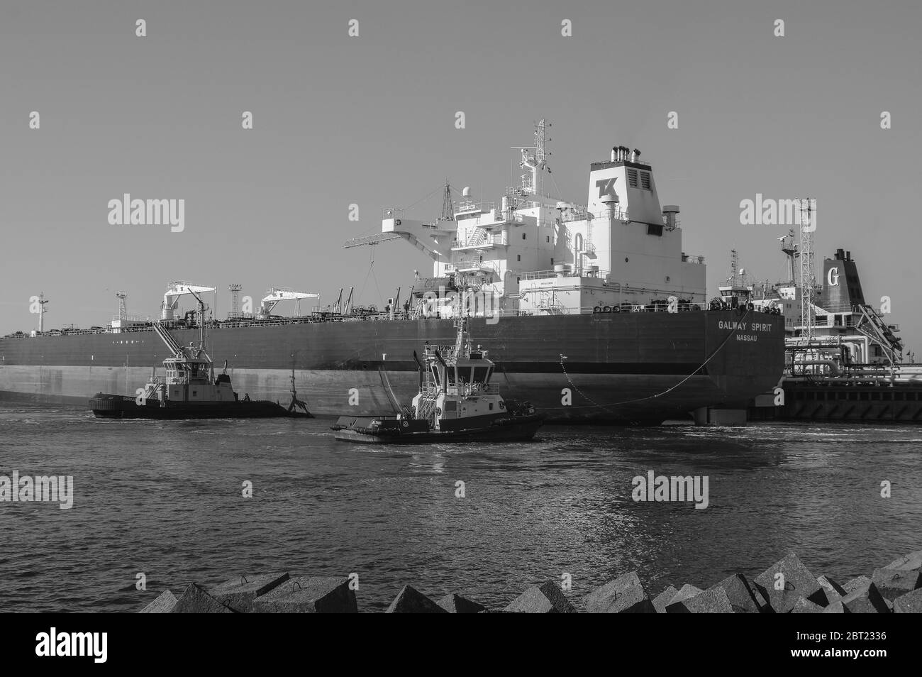 Tanker terminal in the port Black and White Stock Photos & Images - Alamy