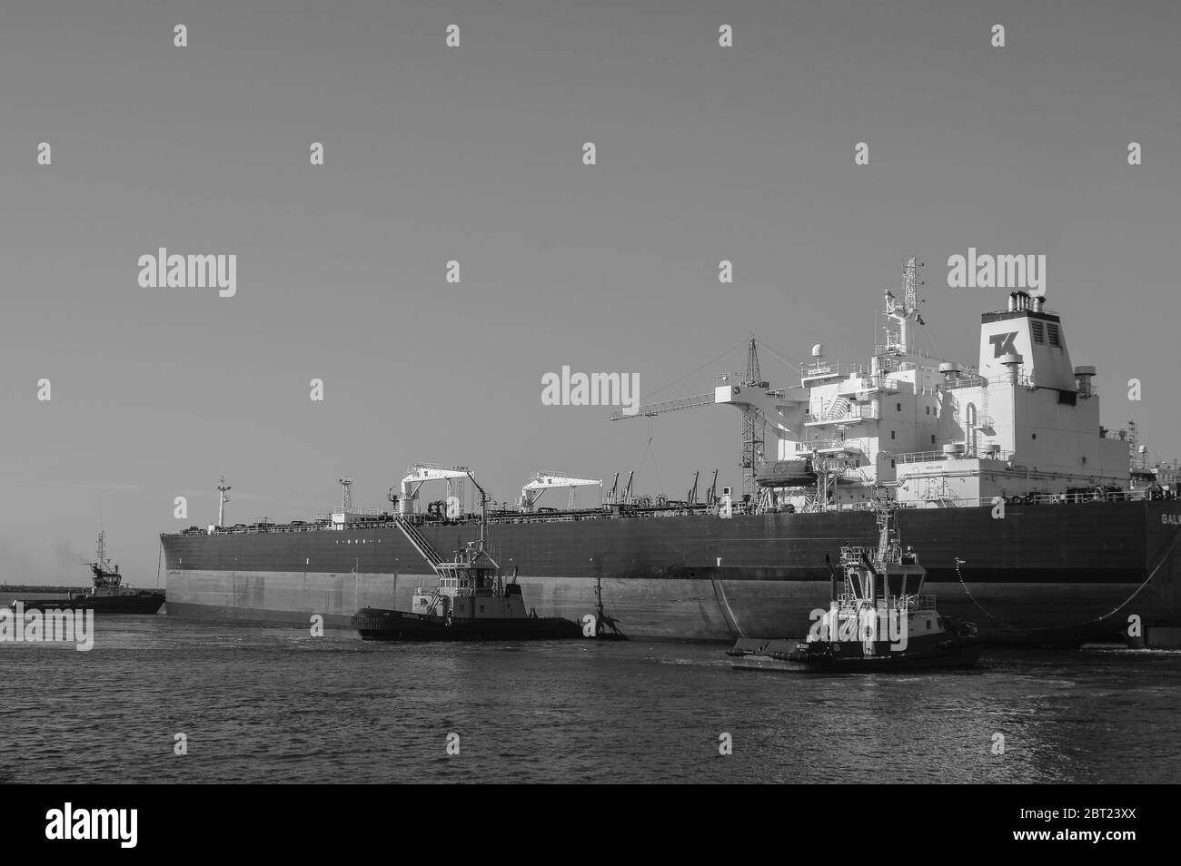 Tanker in port Black and White Stock Photos & Images - Alamy
