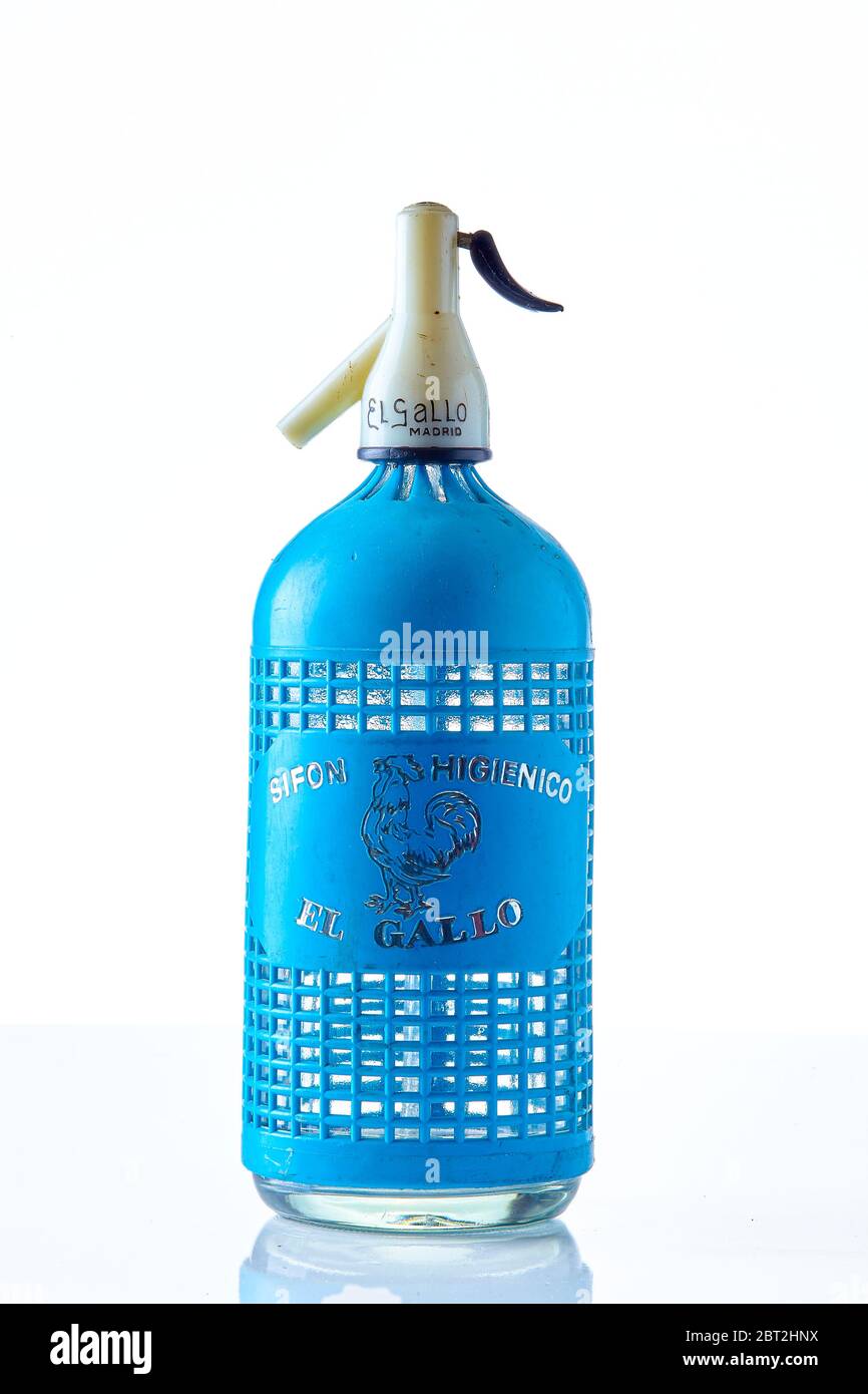 Seltzer bottle hi-res stock photography and images - Alamy