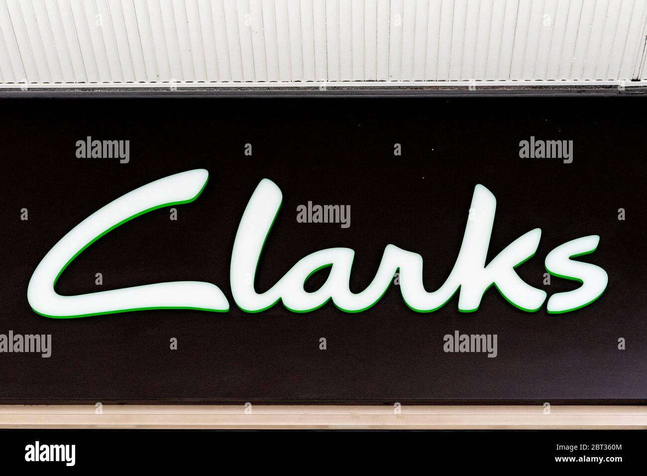 London, UK. 22nd May, 2020. Clarks logo seen on one of their branches at  Oxford Street.British-based international shoe manufacturer and retailer C.  & J. Clark international Ltd, trading as clarks is to