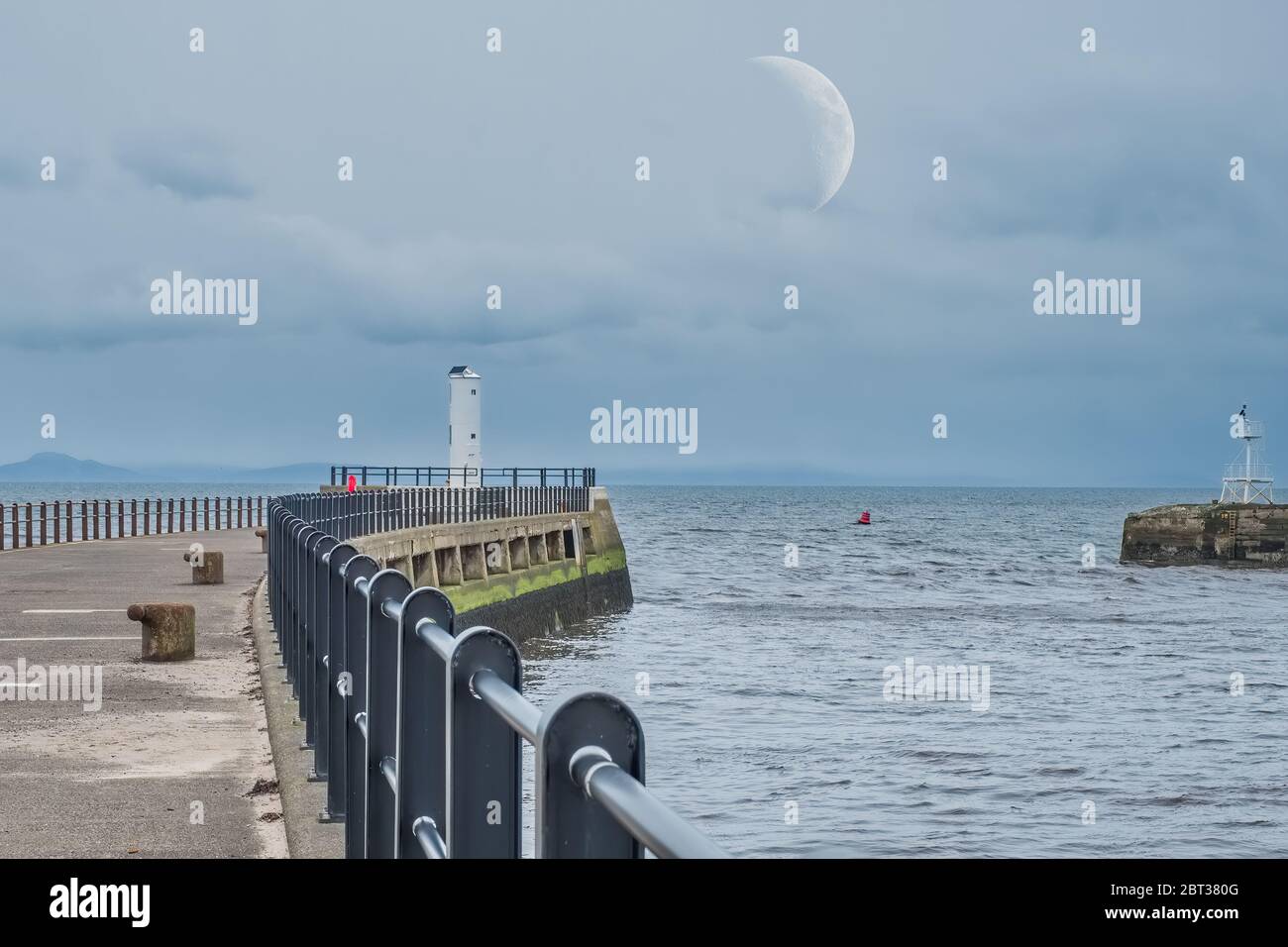Half Railings High Resolution Stock Photography and Images - Alamy