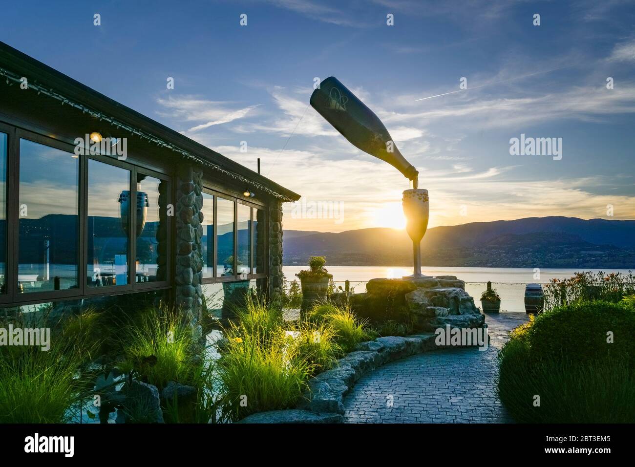 Bottle sculpture hires stock photography and images Alamy