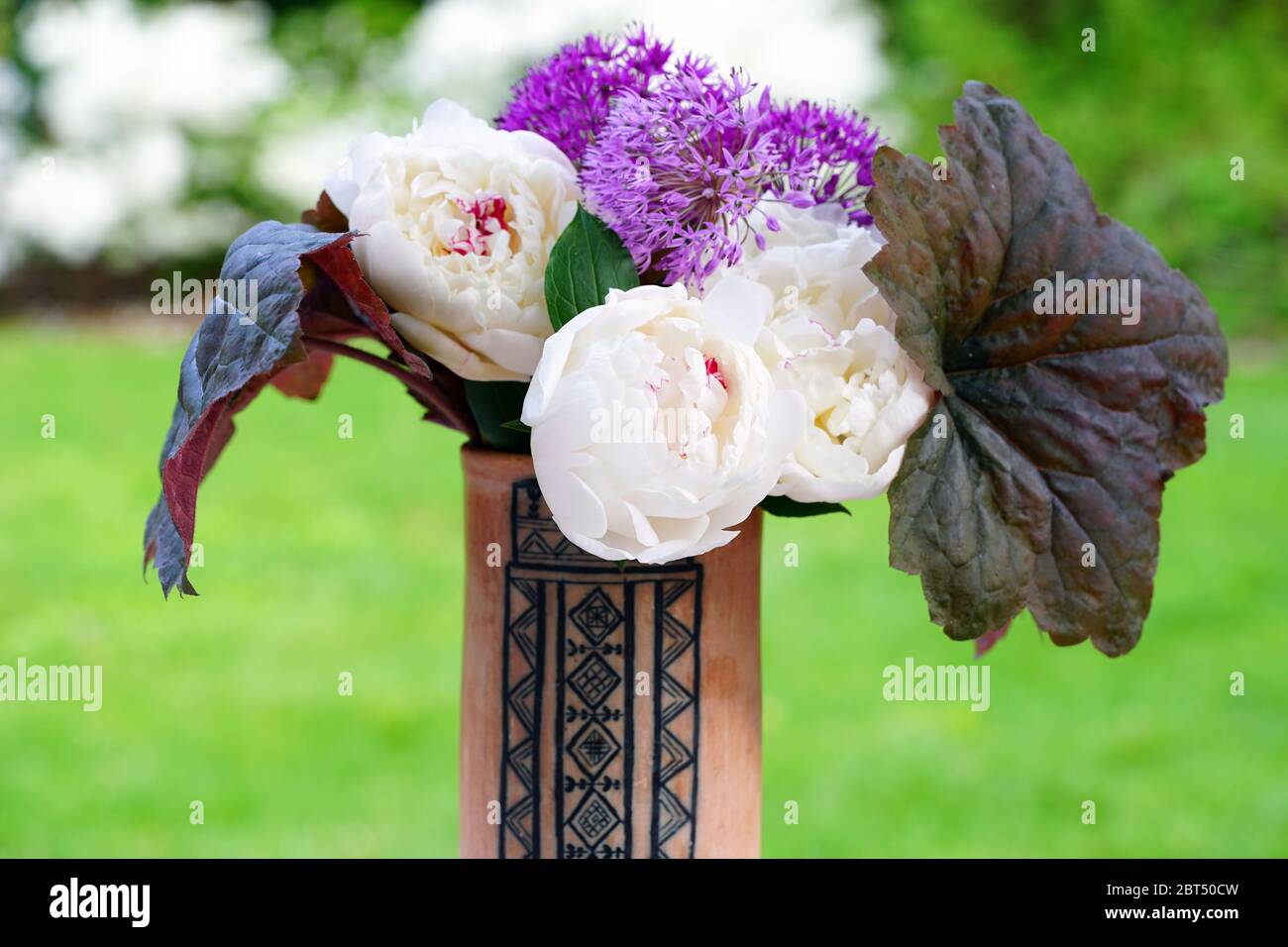 Fragrant White Bouquet with Peonies Bouquet Fragrant White Bouquet with Peonies Bouquet