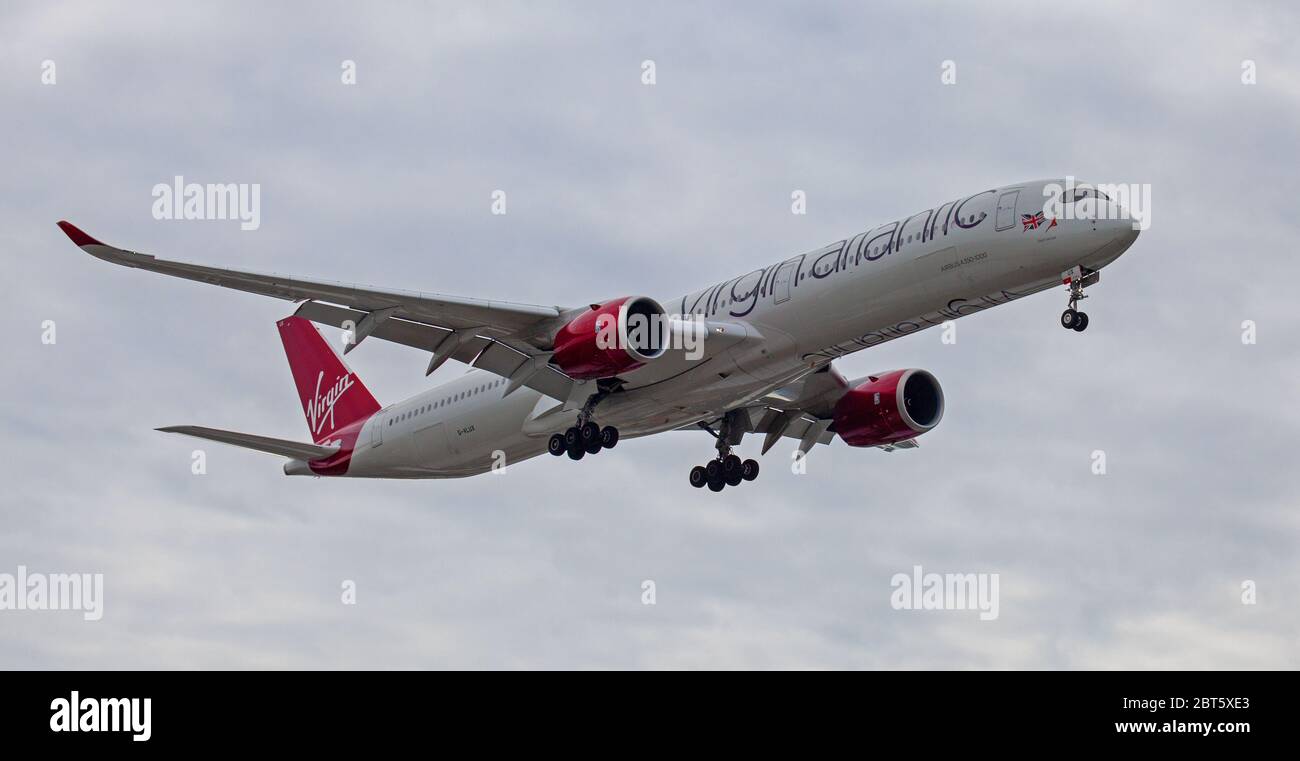 Virgin Atlantic Airbus a350 G-VLUX on final approach to London-Heathrow Airport LHR Stock Photo