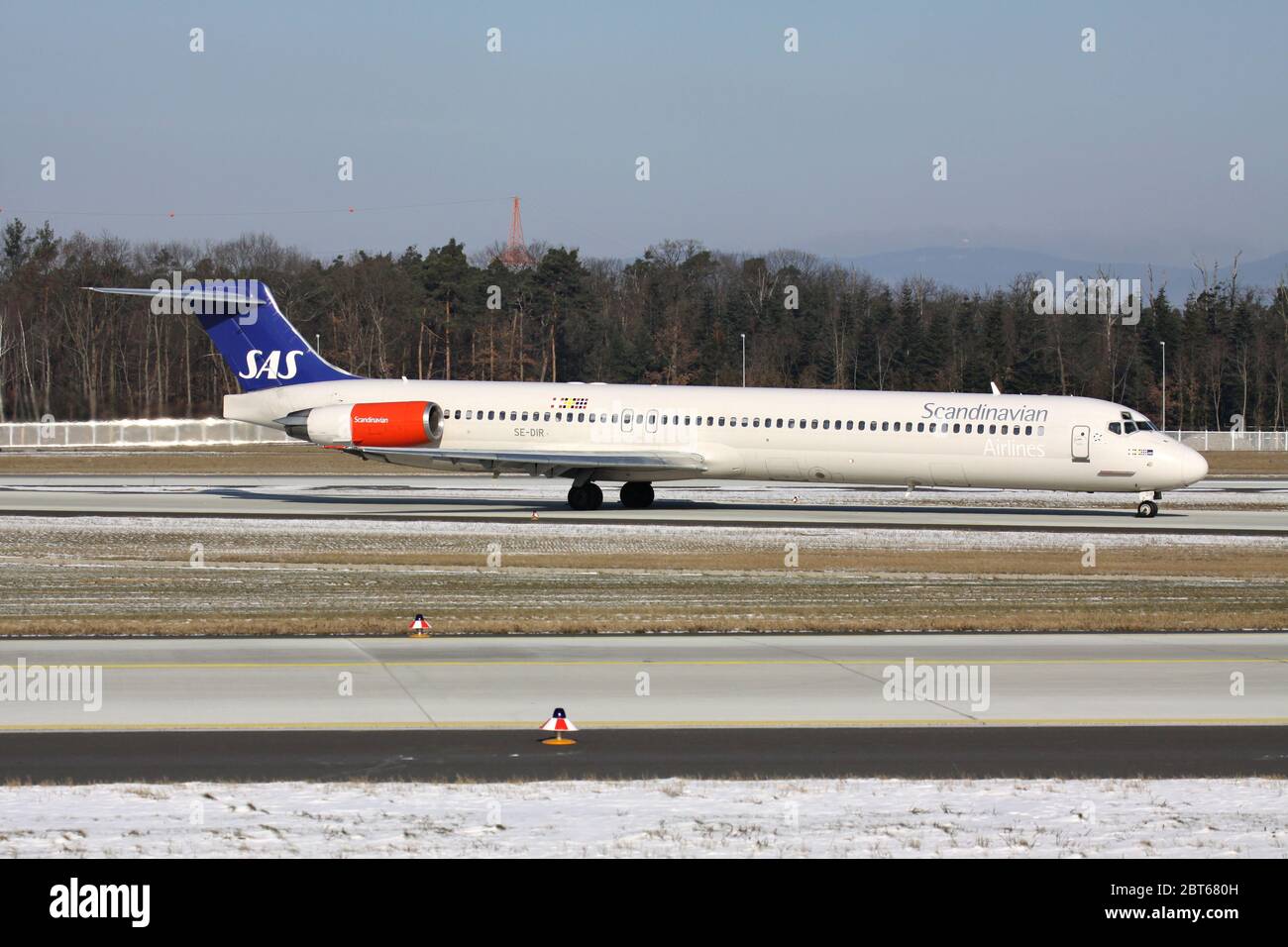 MD-82 (DC-9-82) Scandinavian Airlines - SAS OY-KHM Pula
